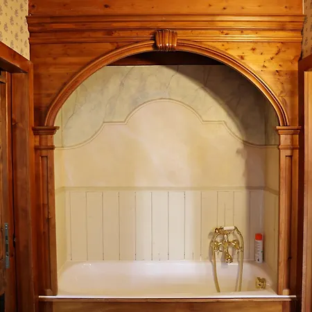 Avec Charme Et Vue A Crans-Montana