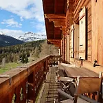 Avec Charme Et Vue A Шале *